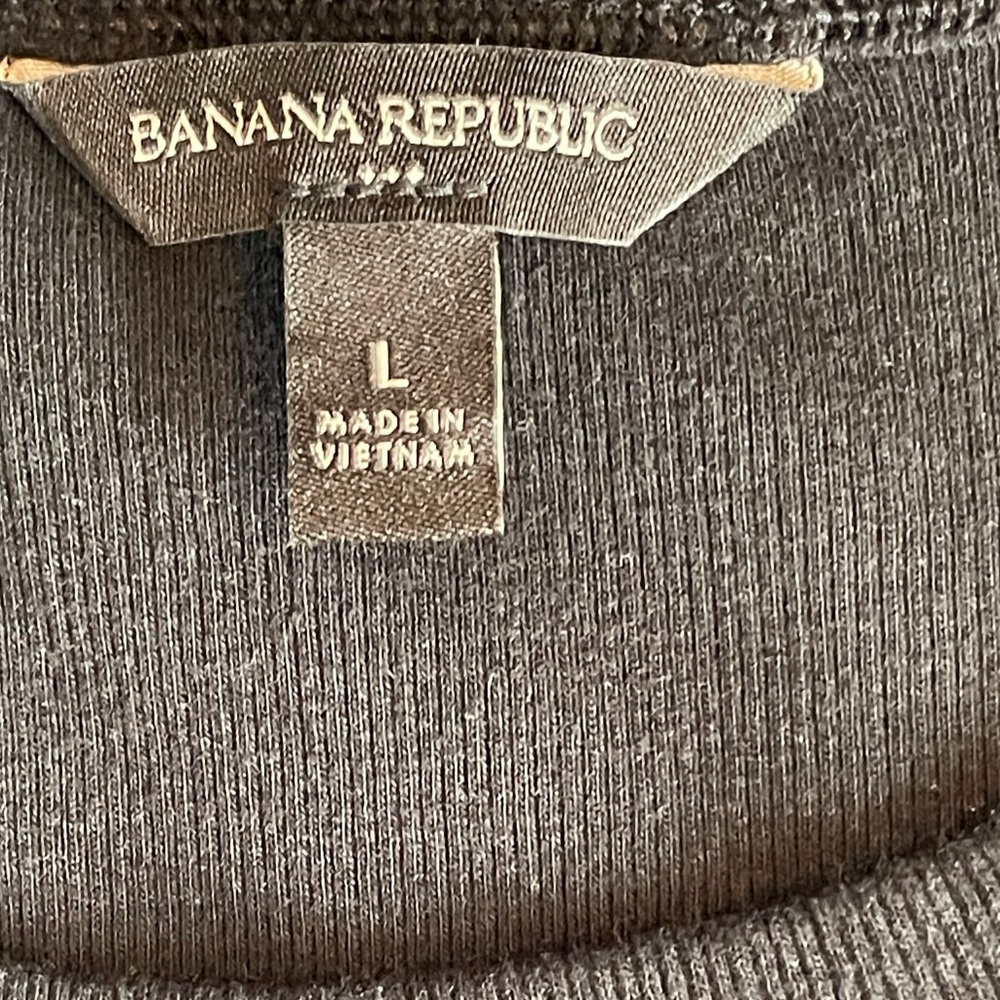 #042, Banana Republic Black Sleeveless Tank Top, NWOT, size L - Picture 3 of 3